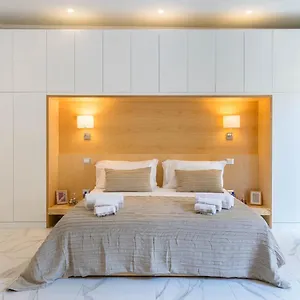 Luxury Corso Umberto Couette-café