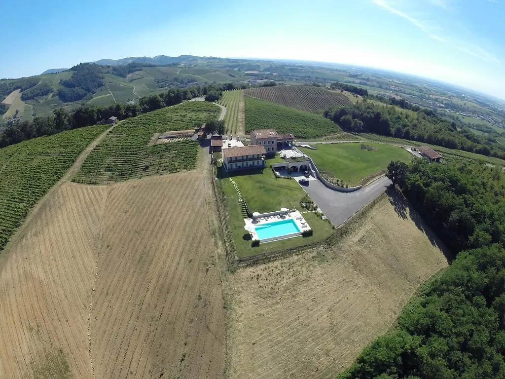 Prime Alture Wine Resort Casteggio