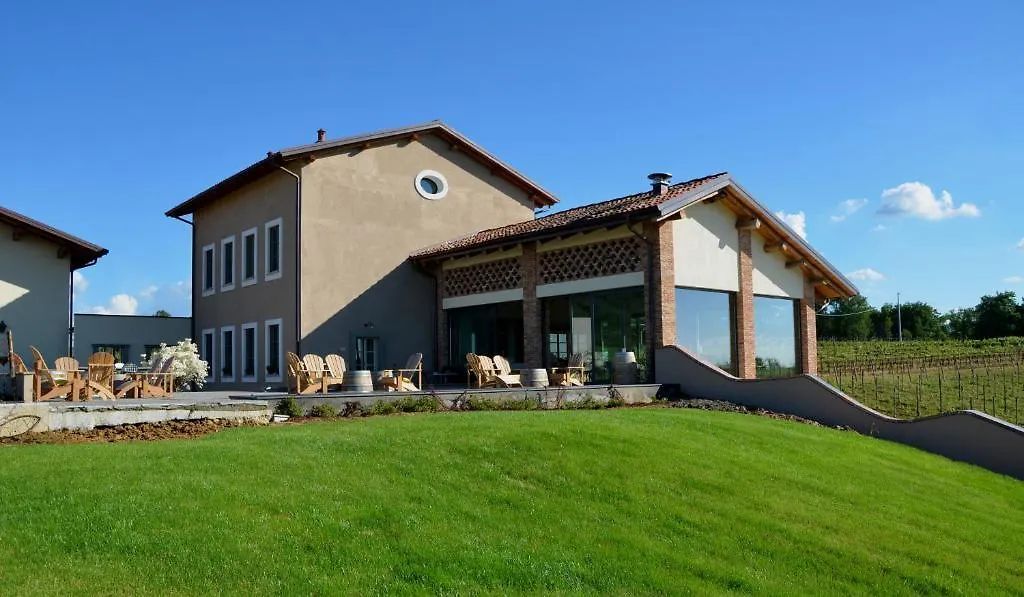 Prime Alture Wine Resort Casteggio